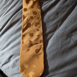 Brioni Gold Patterned Tie